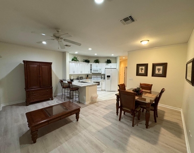 8246 Mulligan Circle - Photo Thumbnail 5
