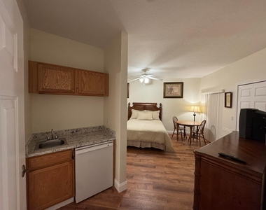 8246 Mulligan Circle - Photo Thumbnail 13