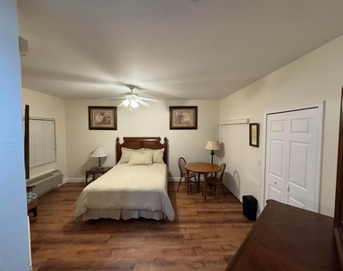 8246 Mulligan Circle - Photo Thumbnail 6