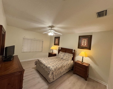 8246 Mulligan Circle - Photo Thumbnail 7