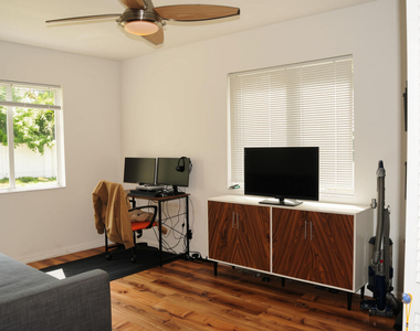 114 Ne 16th Terrace - Photo Thumbnail 16