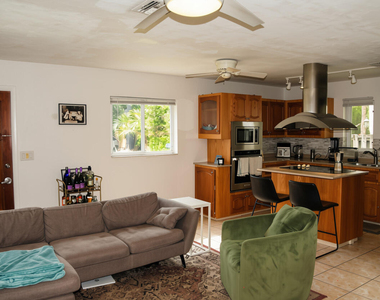 114 Ne 16th Terrace - Photo Thumbnail 11