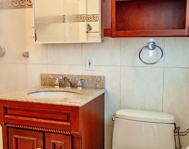 114 Ne 16th Terrace - Photo Thumbnail 13