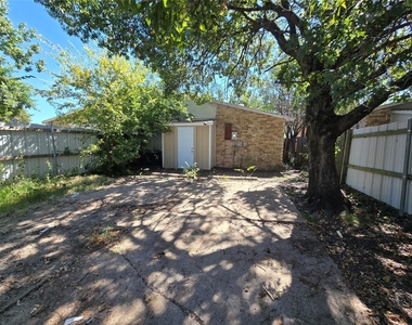 9571 Gonzales Drive - Photo Thumbnail 11