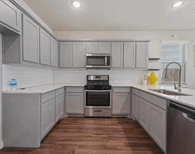 2616 Gaulding Street - Photo Thumbnail 6
