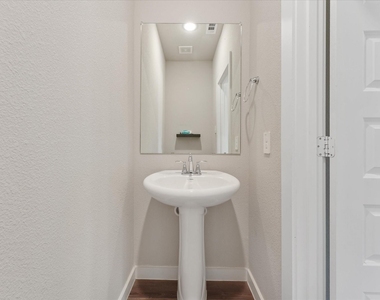 2616 Gaulding Street - Photo Thumbnail 17