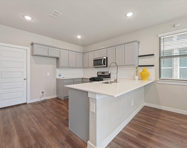 2616 Gaulding Street - Photo Thumbnail 2