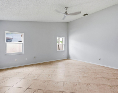 2171 Nw 76th Avenue - Photo Thumbnail 24