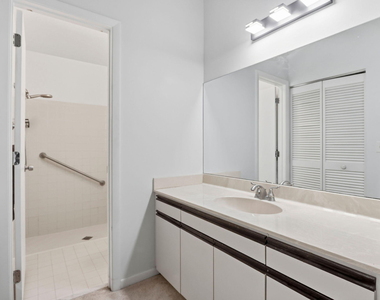 2171 Nw 76th Avenue - Photo Thumbnail 27