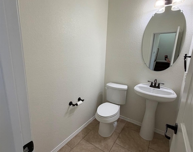 11808 Kurth Drive - Photo Thumbnail 12