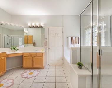 8172 Peacock Lane - Photo Thumbnail 16