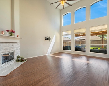 8172 Peacock Lane - Photo Thumbnail 6