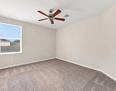 6811 Waterlilly View Lane - Photo Thumbnail 15