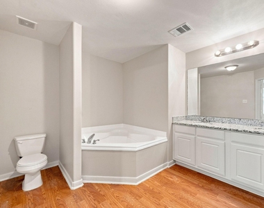 6811 Waterlilly View Lane - Photo Thumbnail 19