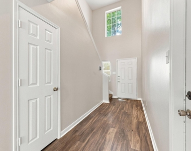 6811 Waterlilly View Lane - Photo Thumbnail 10