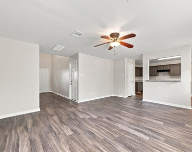 6811 Waterlilly View Lane - Photo Thumbnail 2