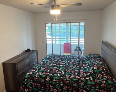 3004 N Exeter A - Photo Thumbnail 7