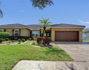4142 Nw 58th Drive - Photo Thumbnail 2