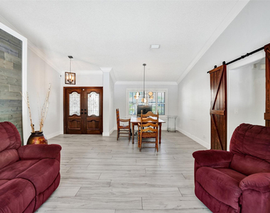 4142 Nw 58th Drive - Photo Thumbnail 11
