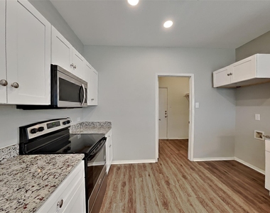 11616 Bobcat Drive - Photo Thumbnail 5