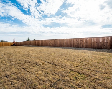 2816 Green Hill Way - Photo Thumbnail 12