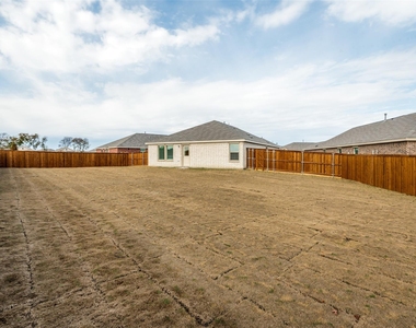 2816 Green Hill Way - Photo Thumbnail 14