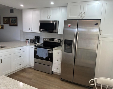 3405 Bimini Lane - Photo Thumbnail 3