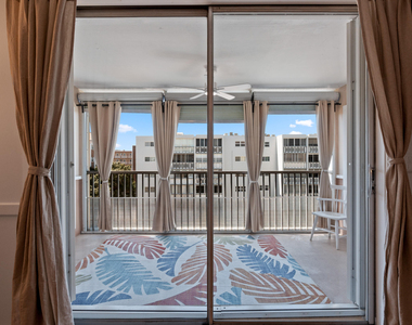 620 Ne 12th Avenue - Photo Thumbnail 2