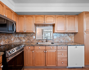 620 Ne 12th Avenue - Photo Thumbnail 4