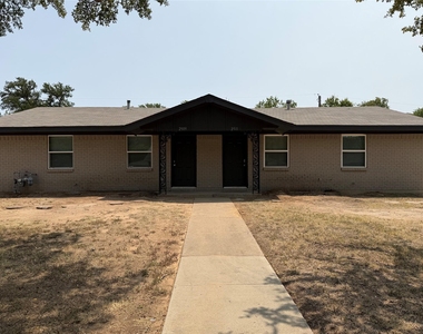 2511 Normont Circle - Photo Thumbnail 1