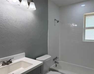 2511 Normont Circle - Photo Thumbnail 13