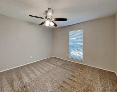5423 Lansingford Trail - Photo Thumbnail 12