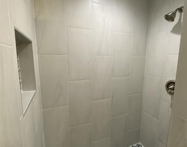 505 W Walker Street - Photo Thumbnail 14