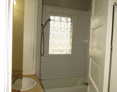 2516 Delmar - Photo Thumbnail 5