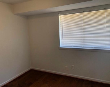 1430 Judy Drive - Photo Thumbnail 6
