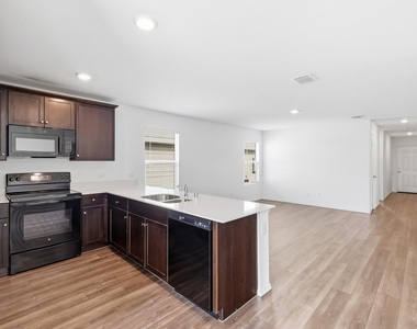 510 Olmstead Drive - Photo Thumbnail 2