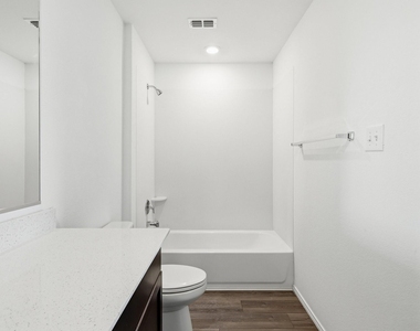 510 Olmstead Drive - Photo Thumbnail 14