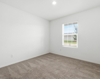 510 Olmstead Drive - Photo Thumbnail 12