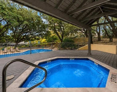 3883 Turtle Creek Boulevard - Photo Thumbnail 2
