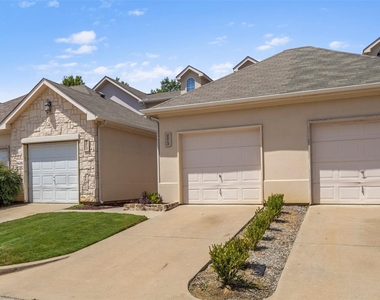 8015 Ederville Circle - Photo Thumbnail 1