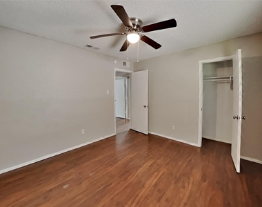 4208 Selina Court - Photo Thumbnail 11