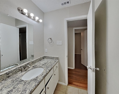 4208 Selina Court - Photo Thumbnail 15