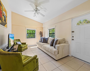 4057 Chukker Drive - Photo Thumbnail 8