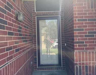 6711 Kinross Drive - Photo Thumbnail 6