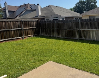 6711 Kinross Drive - Photo Thumbnail 3
