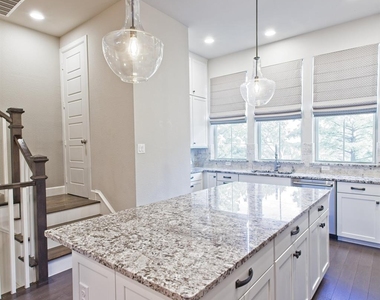 5319 Holland Avenue - Photo Thumbnail 19