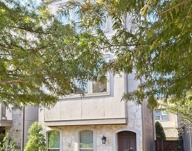 5319 Holland Avenue - Photo Thumbnail 2