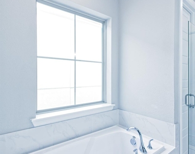 5319 Holland Avenue - Photo Thumbnail 35