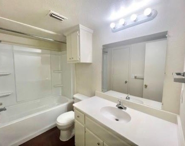 932 Fannin Street - Photo Thumbnail 5