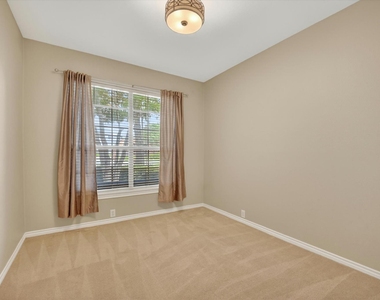 4909 Lansdale Drive - Photo Thumbnail 25
